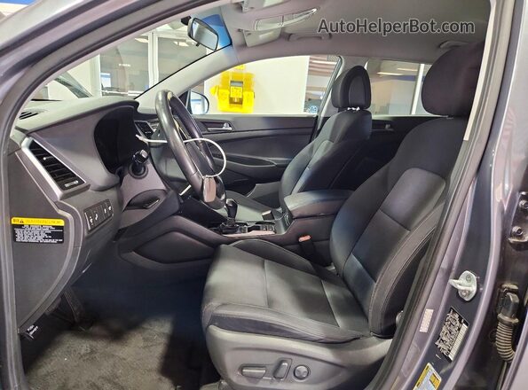 KM8J33A22GU183395 2016 HYUNDAI TUCSON Gray Dashboard view