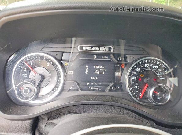 1C6RRFFG3KN818677 2019 RAM 1500 Черный Вид задних сидений