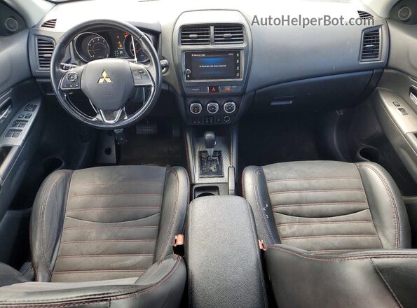 JA4AR3AW2JU018423 2018 MITSUBISHI OUTLANDER Gray ხელსაწყოთა პანელის ხედი