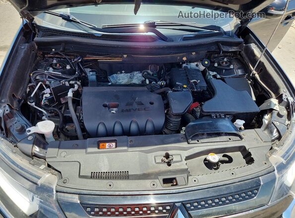 JA4AD3A37LZ028312 2020 MITSUBISHI OUTLANDER Black Вид наклейки з VIN-кодом