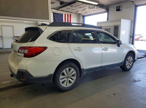 4S4BSAFC5K3374479 2019 SUBARU OUTBACK White Przód prawy
