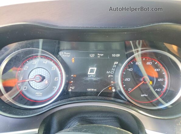 2C3CDXBG6KH664648 2019 DODGE CHARGER White Vista de los asientos traseros