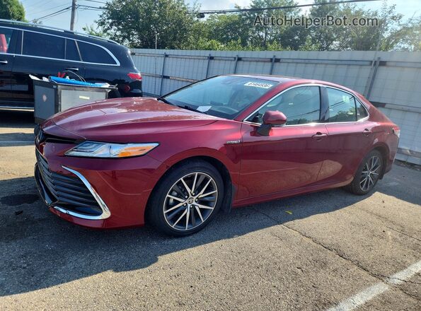 4T1F31AK7MU547266 2021 TOYOTA CAMRY Red Задня ліва чверть
