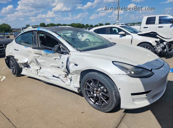 5YJ3E1EA1MF996096 2021 TESLA MODEL White Widok z przodu