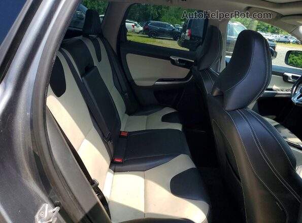 YV440MRR6H2094683 2017 VOLVO XC60 Silver ძრავის განყოფილების ხედი