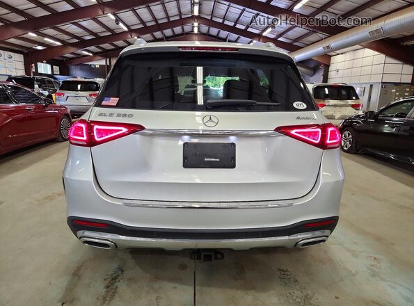 4JGFB4KB4LA123014 2020 MERCEDES-BENZ GLE-CLASS Silver Front interior view