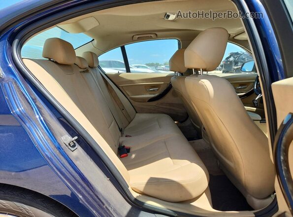 WBA8E1G5XGNT99425 2016 BMW 3 SERIES Blue Vista interior trasera