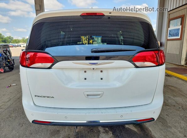 2C4RC1BG2KR685528 2019 CHRYSLER PACIFICA White Widok wnętrza z przodu