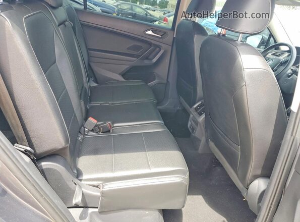 3VV3B7AX1MM081834 2021 VOLKSWAGEN TIGUAN Gray Vista del compartimento del motor