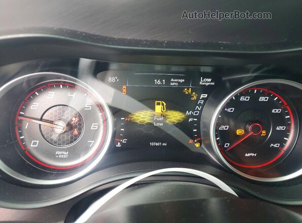 2C3CDXHG6PH504381 2023 DODGE CHARGER Green Widok tylnych siedzeń