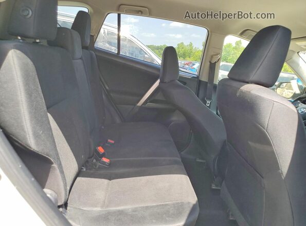 JTMZFREV2HJ128745 2017 TOYOTA RAV4 White Widok komory silnika
