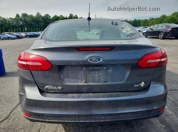 1FADP3F26HL293622 2017 FORD FOCUS Gray Вид салону спереду
