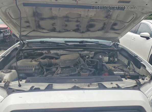 5TFRX5GN2KX140143 2019 TOYOTA TACOMA White Widok komory silnika