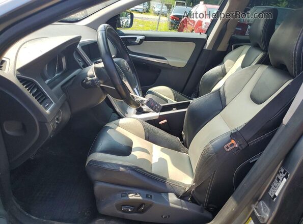 YV440MRR6H2094683 2017 VOLVO XC60 Silver წინა პანელის ხედი