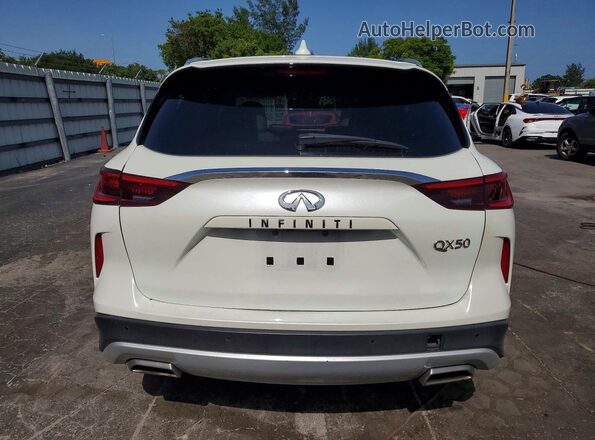 3PCAJ5M10LF102521 2020 INFINITI QX50 White Vista interior delantera