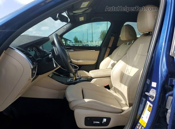 5UXTR9C5XJLD61865 2018 BMW X3 Blue Вид панелі приладів