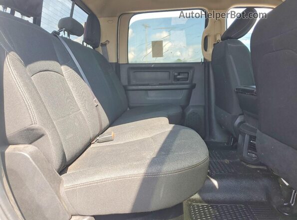 3C6UR5HJ9LG150990 2020 RAM 2500 Белый Вид задней части салона