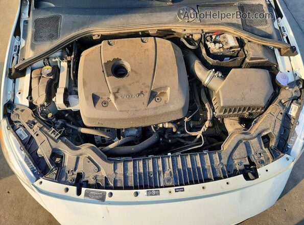 YV126MFL5J2452798 2018 VOLVO S60 White Vista del compartimento del motor