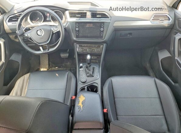3VV2B7AX8LM015596 2020 VOLKSWAGEN TIGUAN Серебряный Вид щитка приборов