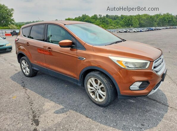 1FMCU9GD2HUD91831 2017 FORD ESCAPE Коричневый Вид спереди