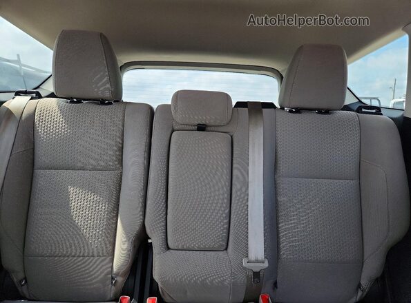 1FMCU0GD8HUA76883 2017 FORD ESCAPE Brown Widok wnętrza z tyłu