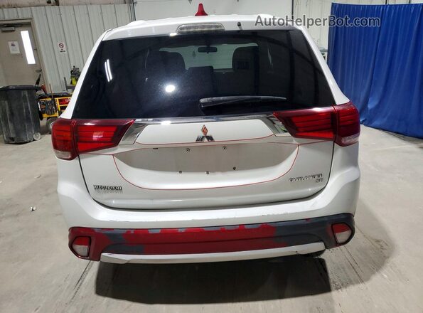 JA4AD3A34JZ032251 2018 MITSUBISHI OUTLANDER White Front interior view