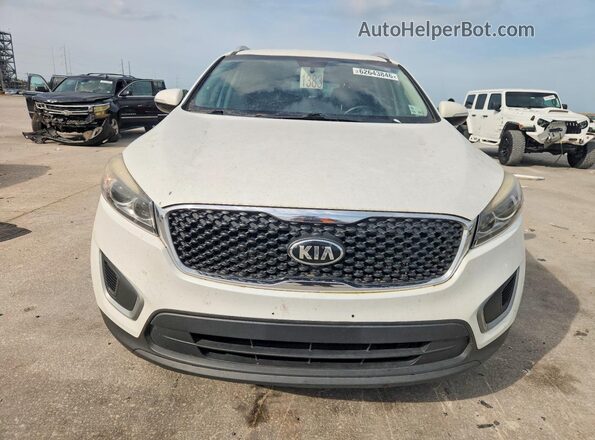 5XYPG4A3XHG321947 2017 KIA SORENTO White Widok z tyłu