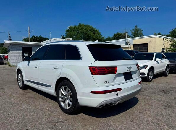 WA1LHAF7XJD045466 2018 AUDI Q7 Белый Задняя правая четверть