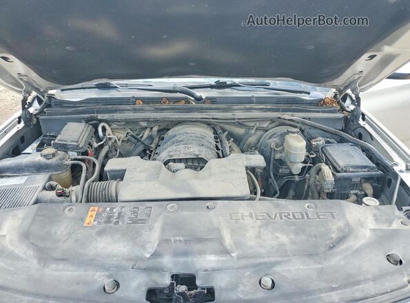 1GNSKHKC7KR395180 2019 CHEVROLET SUBURBAN Серебряный Вид наклейки с VIN-кодом