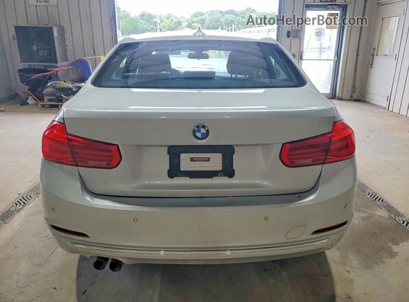 WBA8E1C50HK480443 2017 BMW 3 SERIES Silver Vista interior delantera
