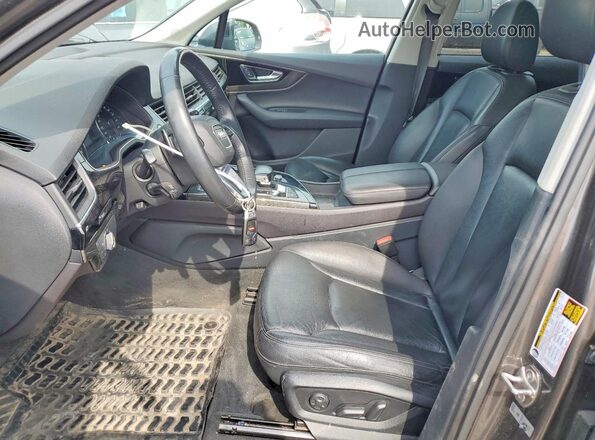 WA1LAAF78JD051917 2018 AUDI Q7 Charcoal Vista del salpicadero
