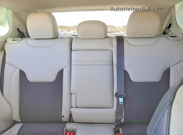 3C4NJCBB5JT256996 2018 JEEP COMPASS Charcoal Widok wnętrza z tyłu