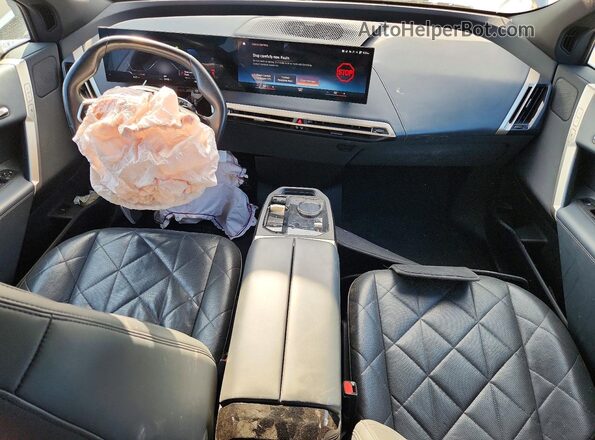 WB523CF03PCM19294 2023 BMW IX Gray Vista del cuadro de instrumentos