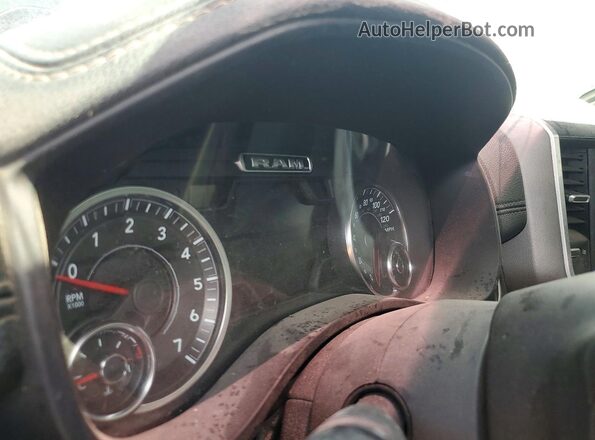1C6SRFJT2LN134209 2020 RAM 1500 Red Вид задніх сидінь