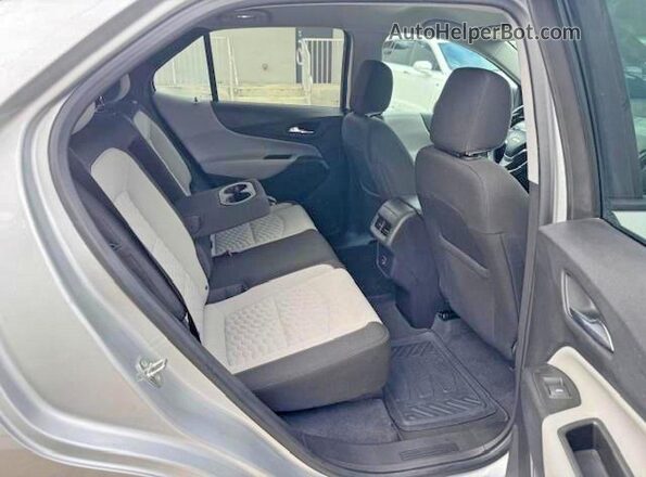 3GNAXHEV3LS731142 2020 CHEVROLET EQUINOX Silver ძრავის განყოფილების ხედი