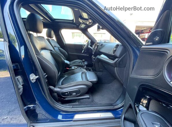 WMZYT5C5XK3E69700 2019 MINI COOPER Blue Widok z tyłu