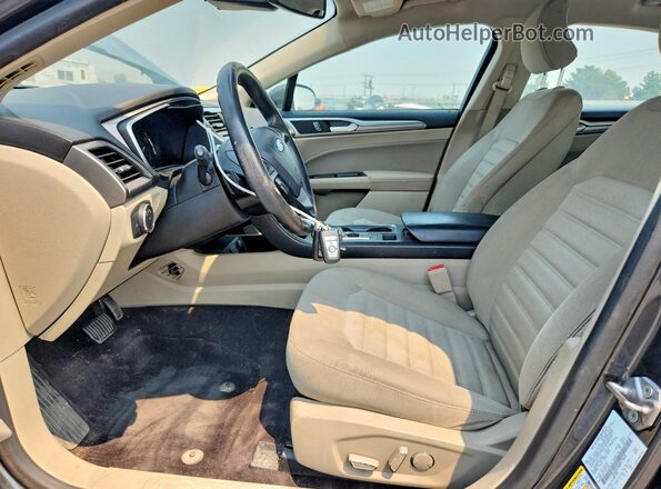 3FA6P0T96KR179668 2019 FORD FUSION Gray Dashboard view