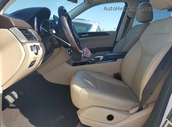 4JGDA5JB8JB071699 2018 MERCEDES-BENZ GLE-CLASS White Dashboard view