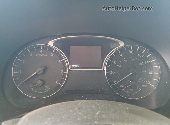 5N1DR2MMXHC601485 2017 NISSAN PATHFINDER Silver Հետևի նստատեղերի տեսք
