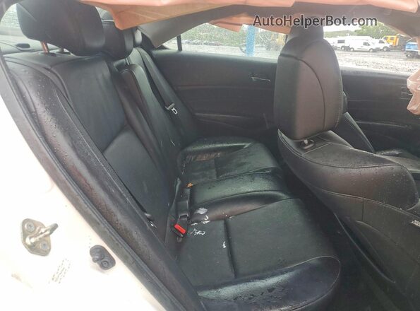 19UDE2F71HA014662 2017 ACURA ILX White Rear seats view