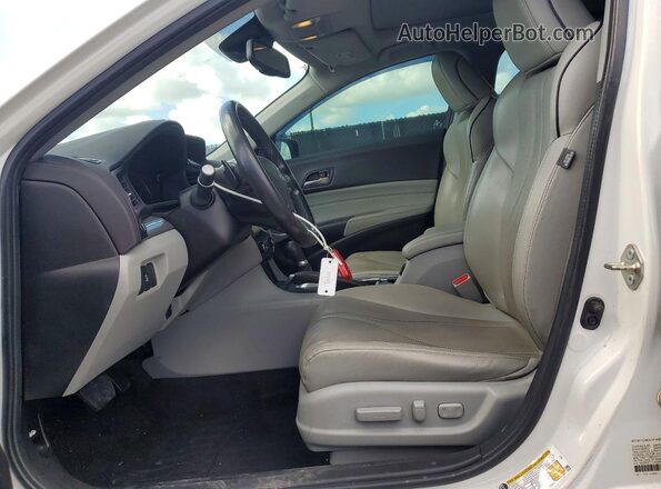 19UDE2F71LA006960 2020 ACURA ILX White Front interior view