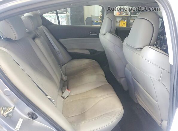 19UDE2F73LA002974 2020 ACURA ILX Silver Widok tylnych siedzeń