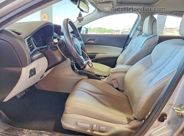 19UDE2F75KA009794 2019 ACURA ILX Silver წინა სალონის ხედი