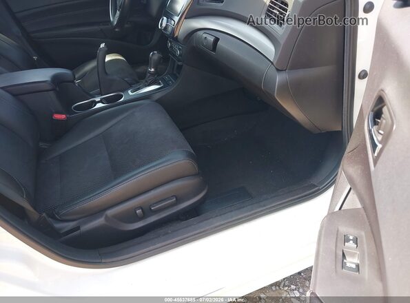 19UDE2F86GA006631 2016 ACURA ILX White Front interior view