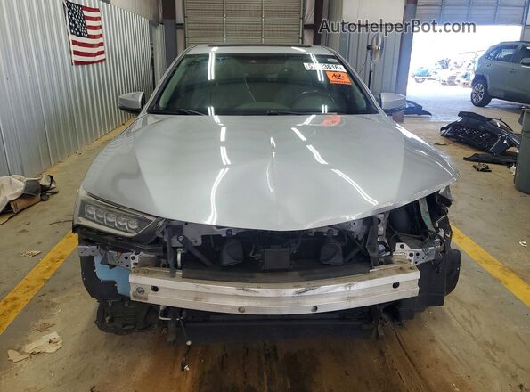 19UUB1F38JA008461 2018 ACURA TLX Серебряный Вид спереди