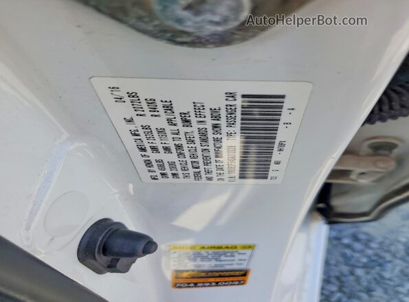 19UUB2F54GA010028 2016 ACURA TLX White Вид підкапотного простору