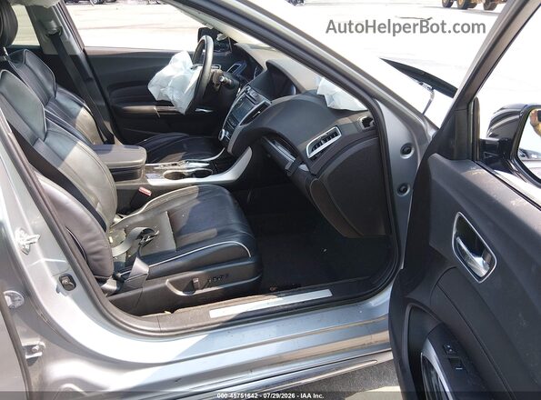 19UUB2F56JA006893 2018 ACURA TLX Silver Вид салону спереду