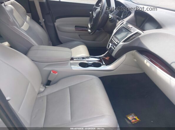 19UUB2F5XHA001268 2017 ACURA TLX Silver Widok wnętrza z przodu