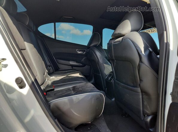 19UUB2F61KA007167 2019 ACURA TLX White Widok tylnych siedzeń