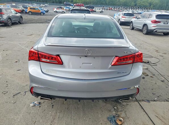 19UUB3F77JA001970 2018 ACURA TLX Серебряный Вид сзади